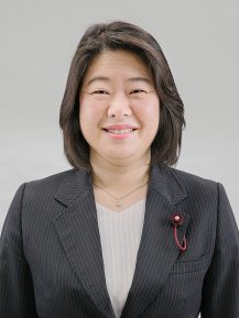 成瀬 穫美議員顔写真